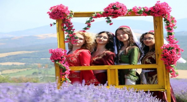 Tekirdağ’da mor renkli tarlada ’lavanta şenliği’ düzenlendi