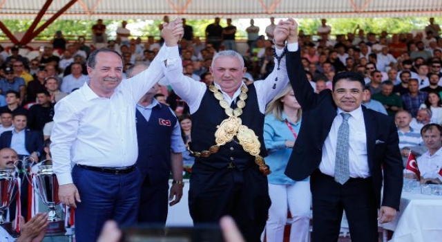 Kırkpınar'da 22 milyon 222 bin lira veren Seyfettin Selim 15'inci kez ağalığı aldı (EK FOTOĞRAFLAR)