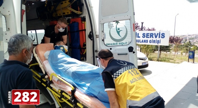 Malkara'da yüksekten düşen çatı ustası yaralandı