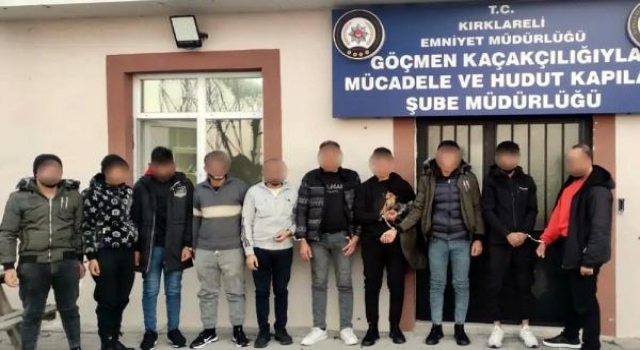 Kırklareli’de ’dur’ ihtarından kaçan araçta 10 göçmen yakalandı