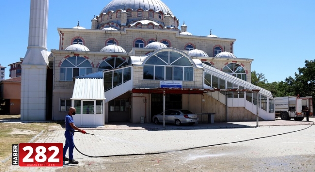İBADETHANELERİMİZDE BAYRAM TEMİZLİĞİ