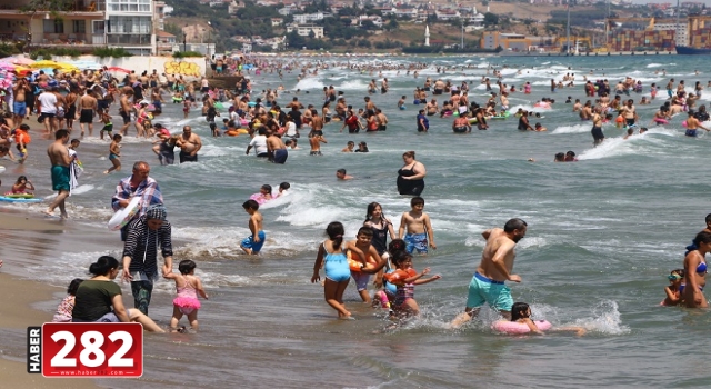 Tekirdağ'da sahillerde bayram tatili yoğunluğu