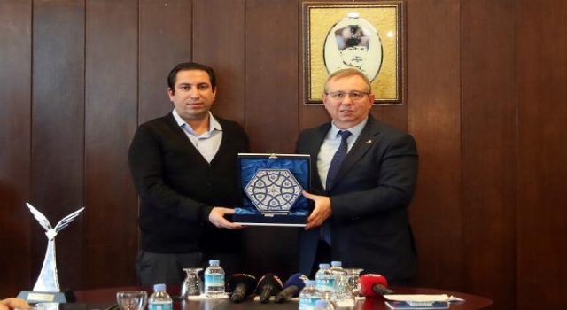 Sağlık alanında teşvik ödülü alan Prof.Dr. Altay’a, Trakya Üniversitesi’nden de ödül
