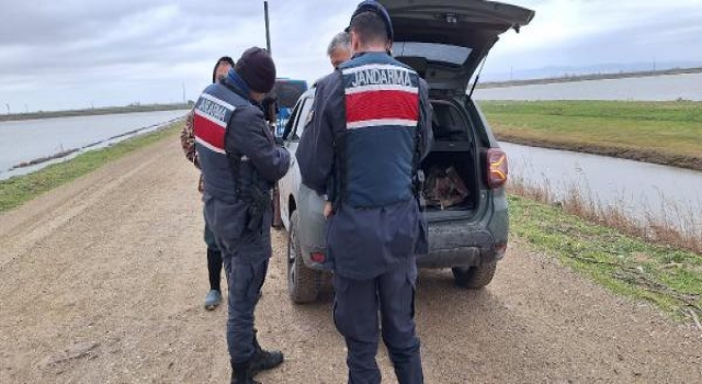 Gala Gölü Milli Parkı’nda usulsüz avcılık yapan 2 kişiye yasal işlem