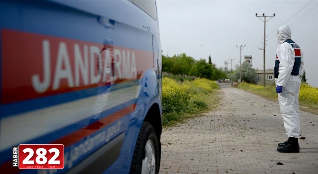 Evinde karantinada olması gereken şüpheli jandarmaya yakalandı