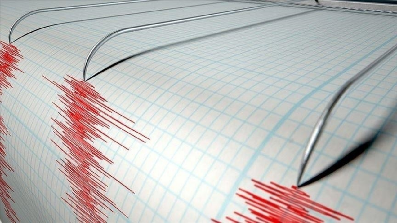 Son Dakika! İzmir’de Deprem!