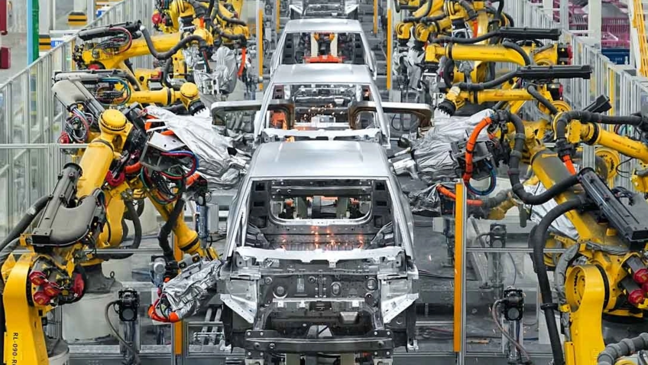 100 Yıllık Otomotiv Devi Bir Gecede Tüm Fabrikalarını Kapatacak! 20 Bin Kişi İşsiz Kalacak!