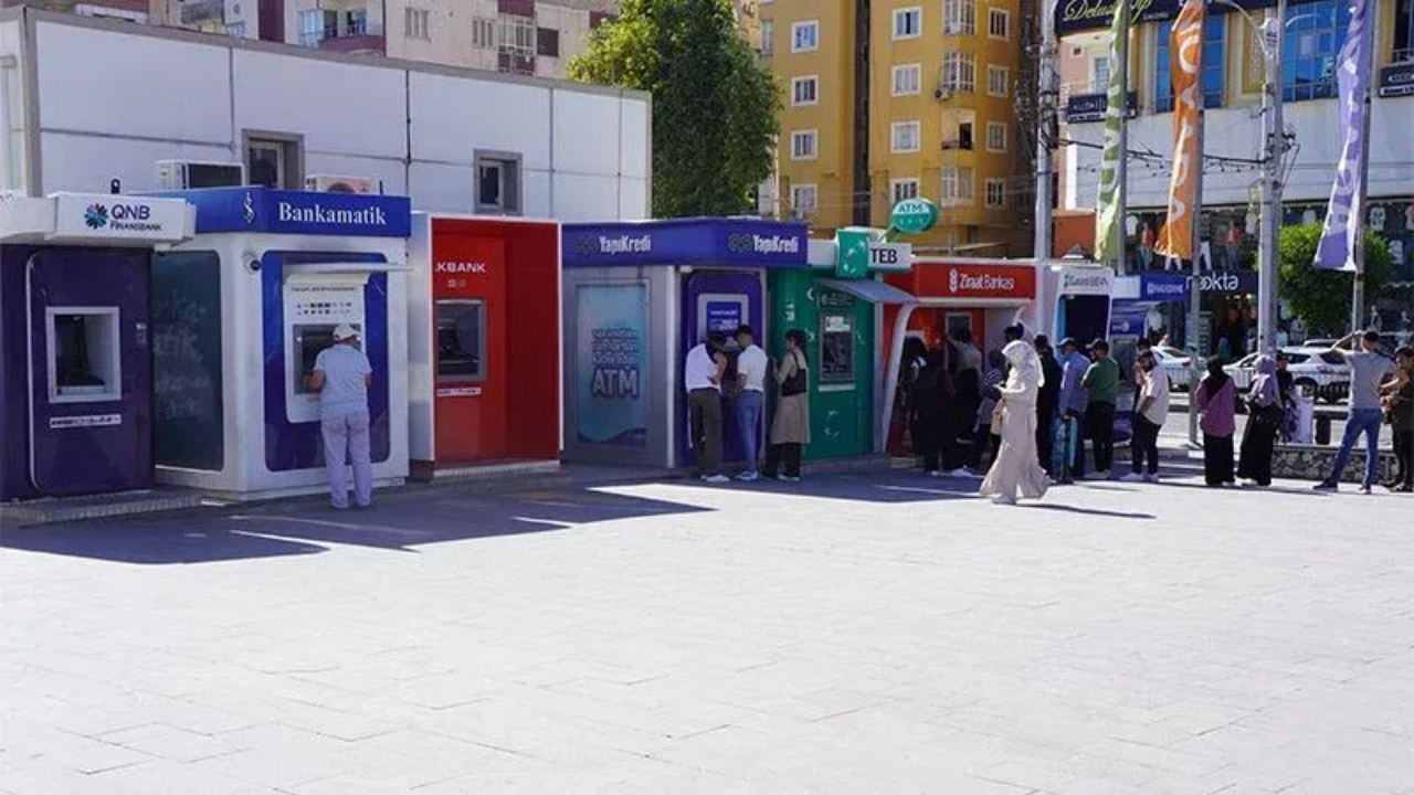 Türkiye’nin En Büyük Bankalarından Biri 15 Ağustos’ta İşleme Kapatılacak!