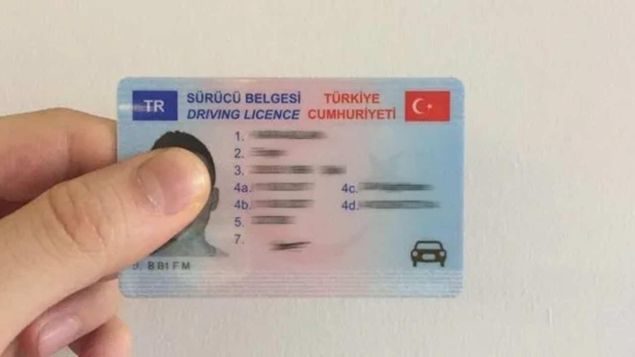 Ehliyetlerin Yenilenme Süresi Yeniden Uzatıldı! Son Tarih 31 Ekim!