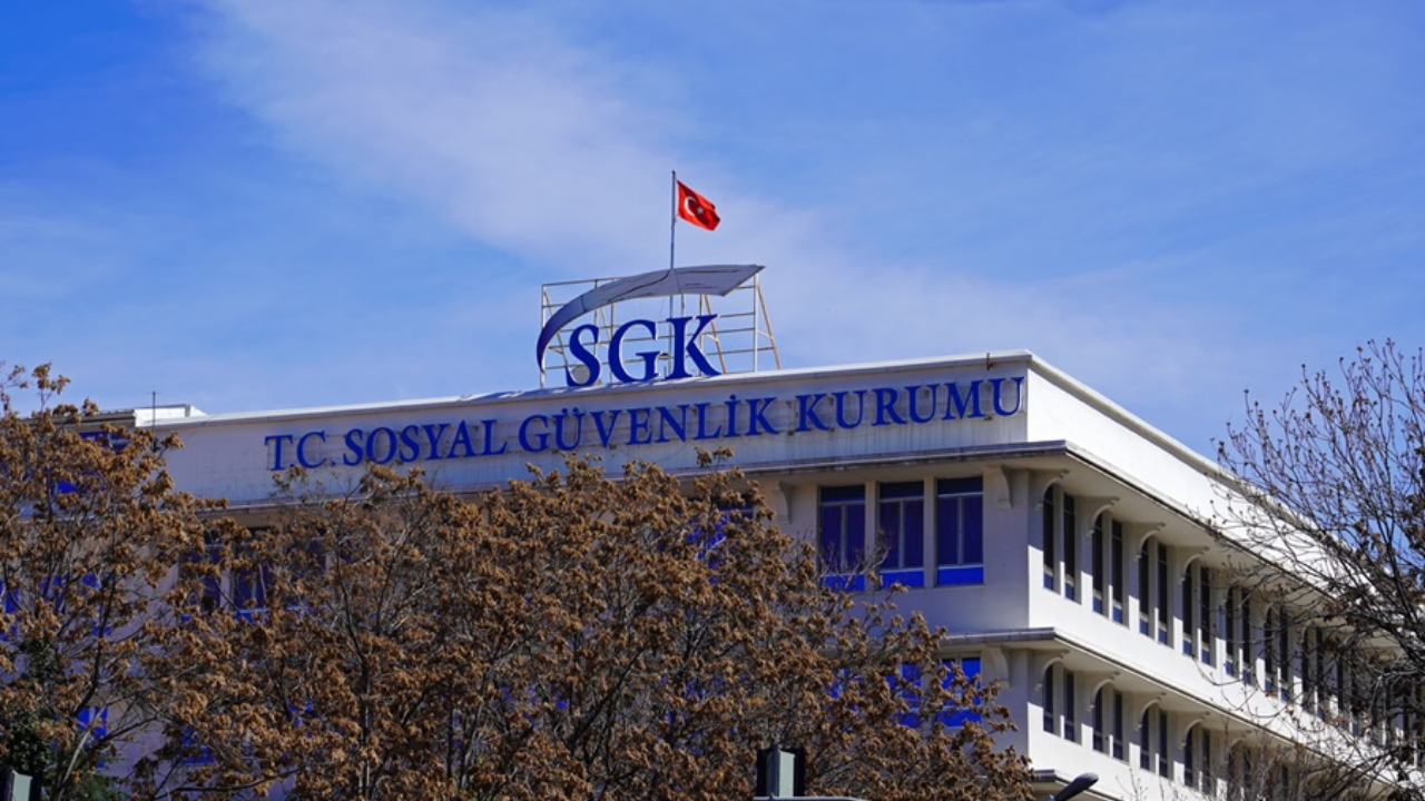 SGK Bu Listede Adı Olan Emeklilerin Maaşlarını İptal Edecek!