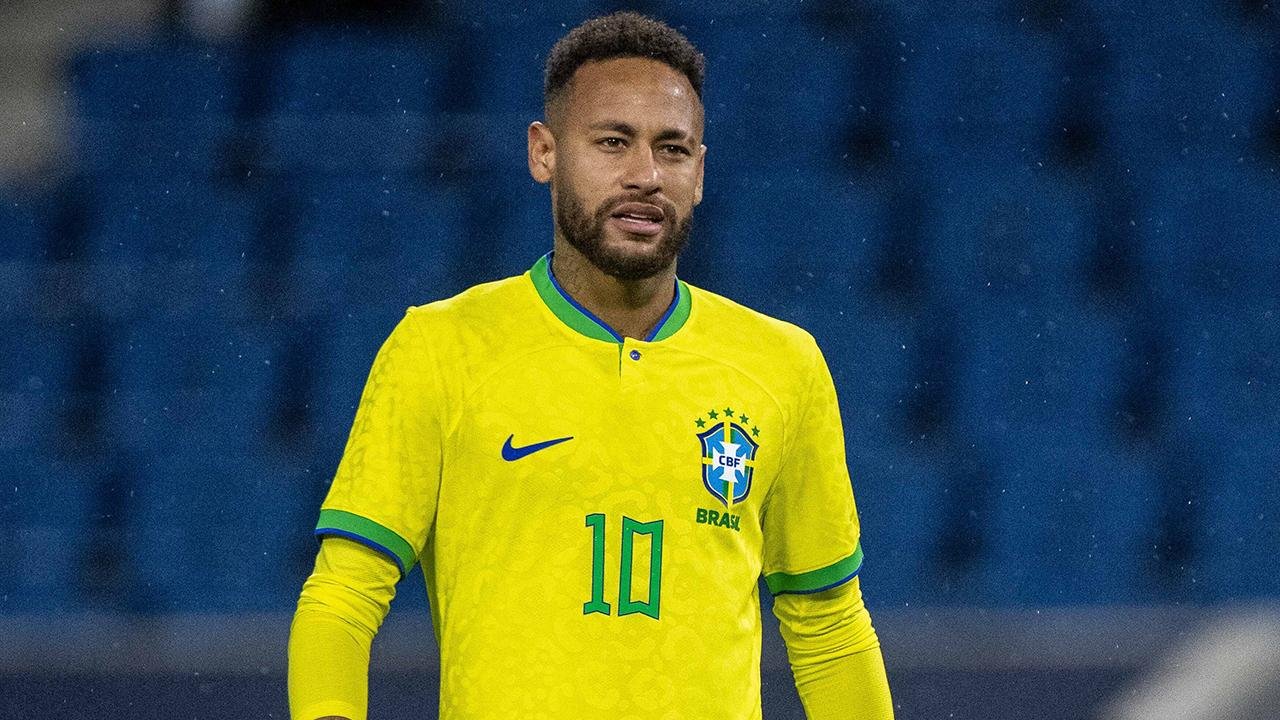 Dünyaca Ünlü Futbolcuya Hiç Tanımadığı Birinden 1 Milyar Dolar Miras Kaldı!