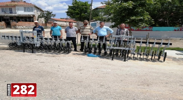 Girişimci muhtar ve azaları, oto yıkama istasyonundan elde ettiği geliri mahalleye harcıyor