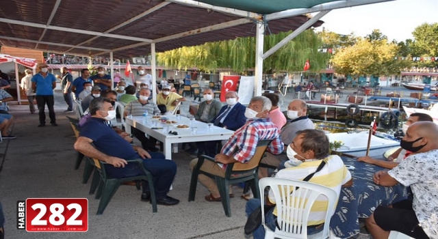 BAŞKAN KADİR ALBAYRAK VE MİLLETVEKİLİ İLHAMİ ÖZCAN AYGUN'DAN BALIKÇI ESNAFINA ZİYARET