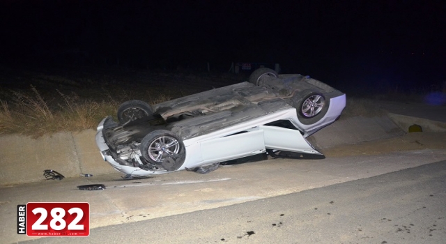 Tekirdağ'da devrilen otomobilin sürücüsü yaralandı