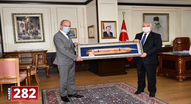 Başkan Ata’dan, Vali Yıldırım’a İade- Ziyaret