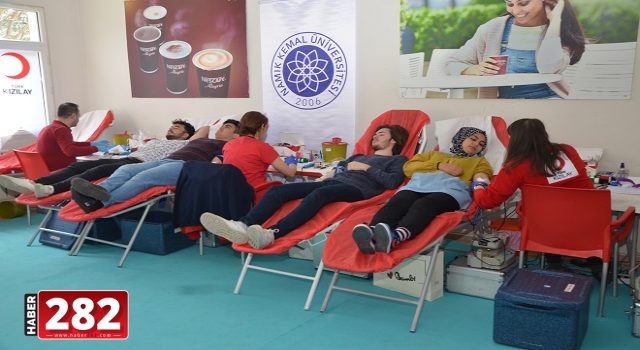 Malkara'da öğrenciler kan bağışı yaptı