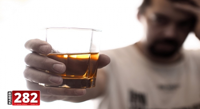 Metil alkol zehirlenmesi şüphesiyle 11 günde 63 kişi öldü