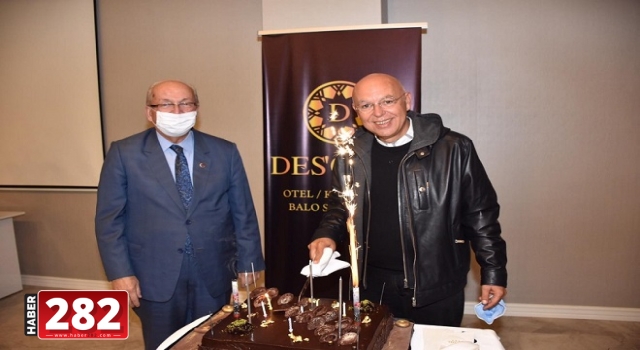 BAŞKAN ALBAYRAK ÖNCEKİ DÖNEM VE ŞİMDİKİ MECLİS ÜYELERİ İLE BİR ARAYA GELDİ