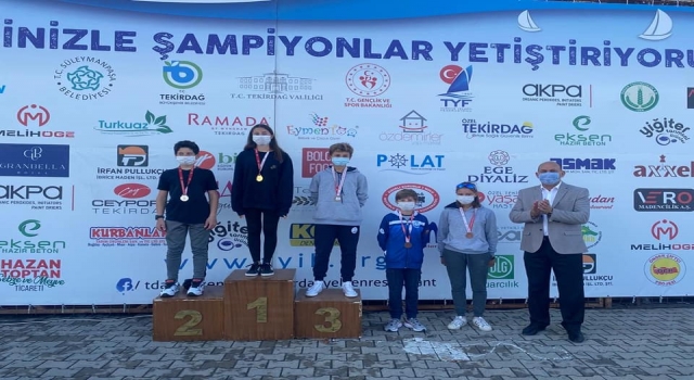 Yelken yarışlarında dereceye giren sporcular ödüllendirildi