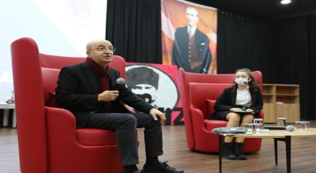 TÜ Öğretim Üyesi Prof. Dr. Uzunoğlu öğrencilerle buluştu