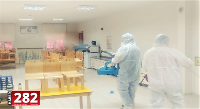 Belediye binaları salgın riskine karşı dezenfekte edildi