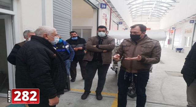 Başkan Yüksel hal esnafını ziyaret etti