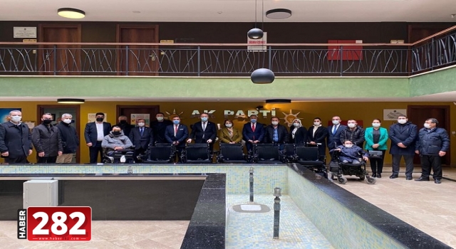 AK Parti Çorlu İlçe Teşkilatı 10 Akülü Araç Hediye Etti.
