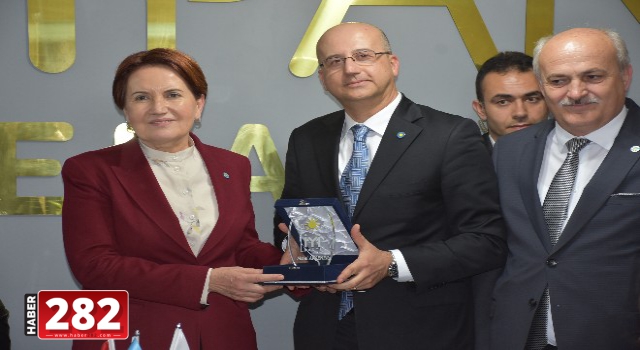 İYİ Parti Genel Başkanı Akşener, Tekirdağ'da ziyaretlerde bulundu