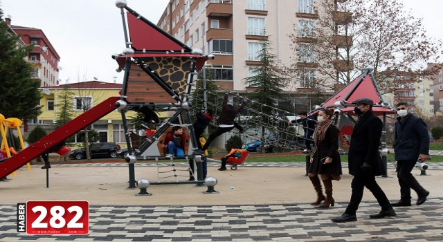 BAŞKAN AKAY YENİ PARKLARDA İNCELEMELERDE BULUNDU