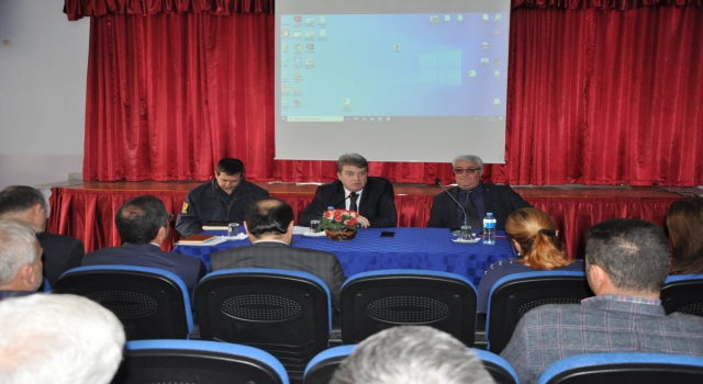 Malkara Kaymakamı Karahan, muhtarların sıkıntılarını dinledi