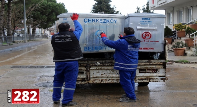 ÇERKEZKÖY'DE ÇÖP KONTEYNERLERİ YENİLENİYOR