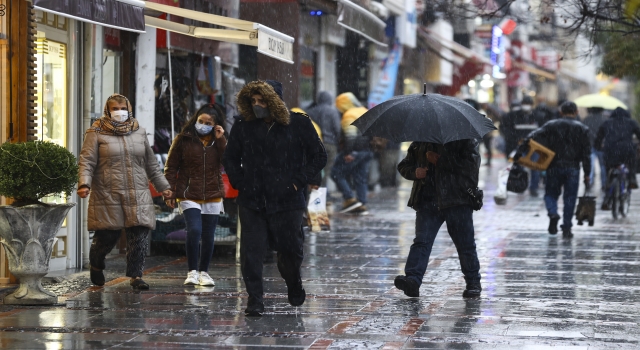 Edirne’de sağanak etkili  oluyor
