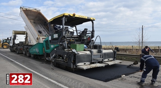 Büyükşehir Yol Bakım ve Onarım Çalışmalarına Devam Ediyor
