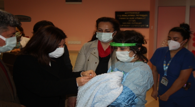 Edirne’de yılın ilk bebeği ”Ömer Aras” Keşan’da dünyaya geldi