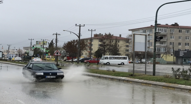 Edirne’de sağanak etkisini artırdı