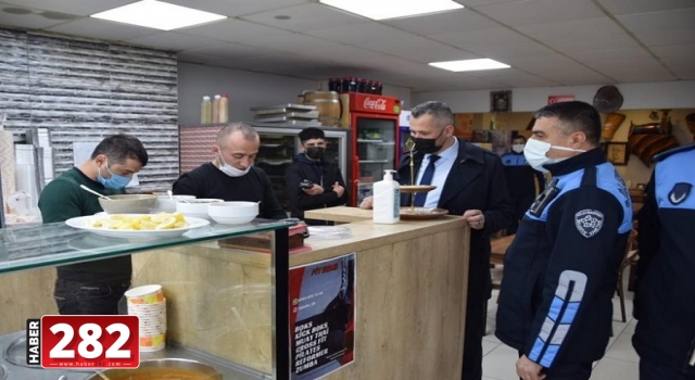 Zabıtadan yeniden açılan işyerlerine Yeni Normal bilgilendirmesi