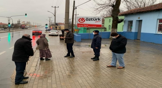 Edirne Valisi Canalp salgınla mücadele mesaisine Keşan’da devam etti