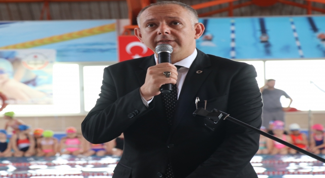 Roman çocukların hayatı çim hokeyiyle değişecek
