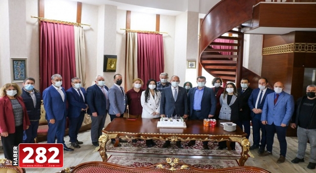 MARMARAEREĞLİSİ BELEDİYE BAŞKANI HİKMET ATA’YA İKİNCİ YIL KUTLAMASI
