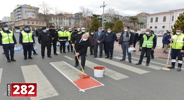 Başkan Yüksel trafikte yaya önceliği etkinliğine katıldı