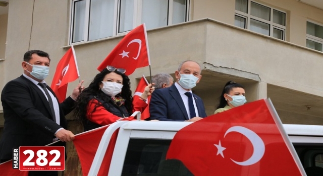 23 NİSAN, MARMARAEREĞLİSİ’NDE ARAÇ KONVOYUYLA KUTLANDI