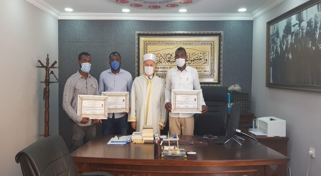 Kırklareli’nde yüksek öğrenim gören Haiti uyruklu 3 öğrenci Müslüman oldu