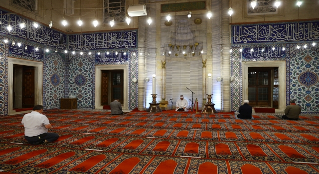 RAHMET VE BEREKET AYI RAMAZAN  Türkİslam mimarisinin zirve eseri Selimiye Camisi bu ramazan ayını da sessiz geçiriyor