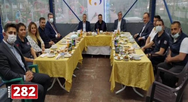 BİRLİKTE İFTAR YAPTILAR