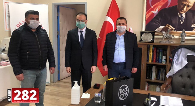 kozmetik firması, sağlıkçılara 15 bin kolonya hediye etti