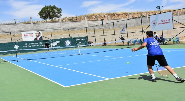 Gençlik ve Spor Bakanı Kasapoğlu, Şırnak’ta düzenlenen Cudi Cup Tenis Turnuvası’nı izledi: