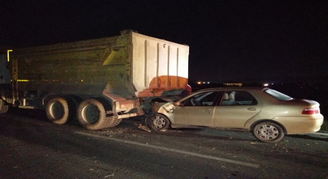 Tekirdağ’da otomobil ile kamyon çarpıştı: 1 yaralı