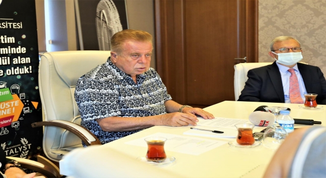 İstanbul Okan Üniversitesi 33 bin öğrenciyi iş hayatına uğurladı