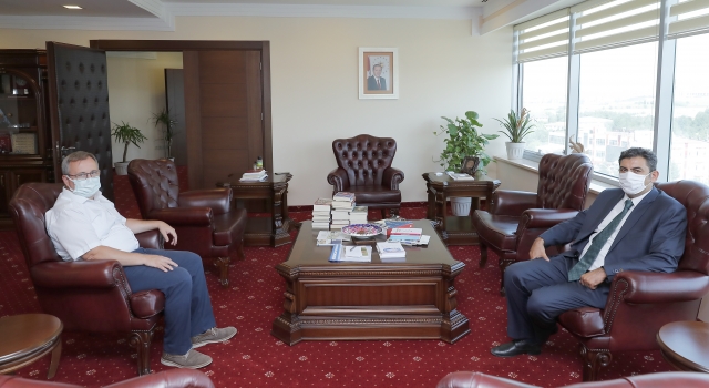 Edirne Cumhuriyet Başsavcısı Mustafa Çakmak’tan Trakya Üniversitesi Rektörü Tabakoğlu’na ziyaret