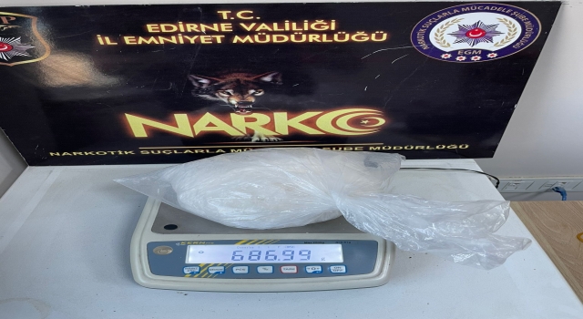 Edirne’de otomobilde uyuşturucu ele geçirildi